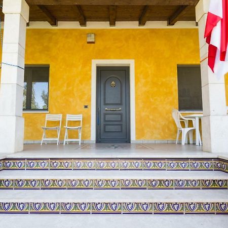 A Villa Ada B&B Arborea Exterior photo