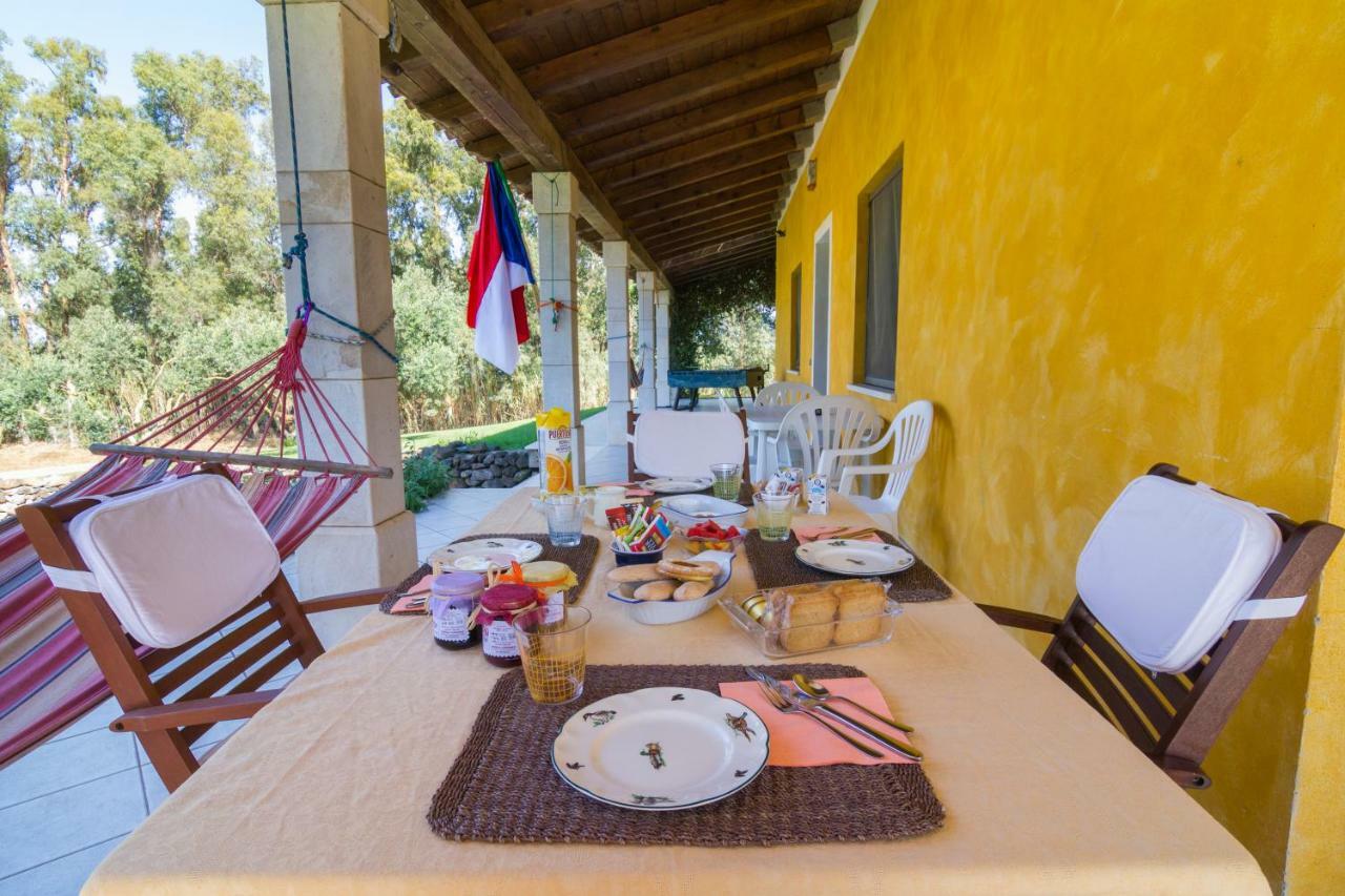 A Villa Ada B&B Arborea Exterior photo